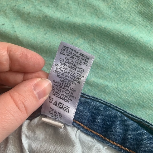 Maurices Distressed Blue Jean Shorts Medium Wash 16W - Picture 5 of 8